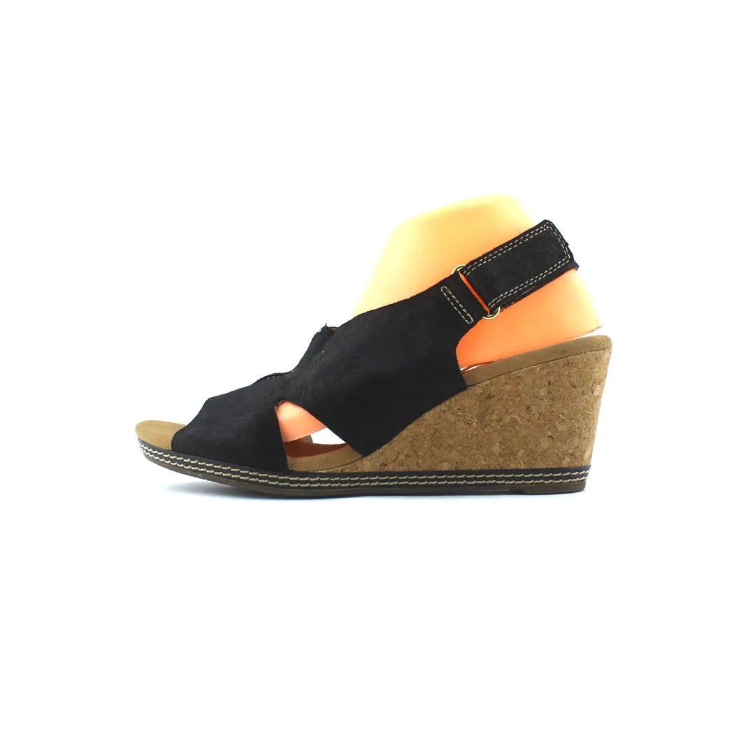 CLARKS CUSHION SOFT