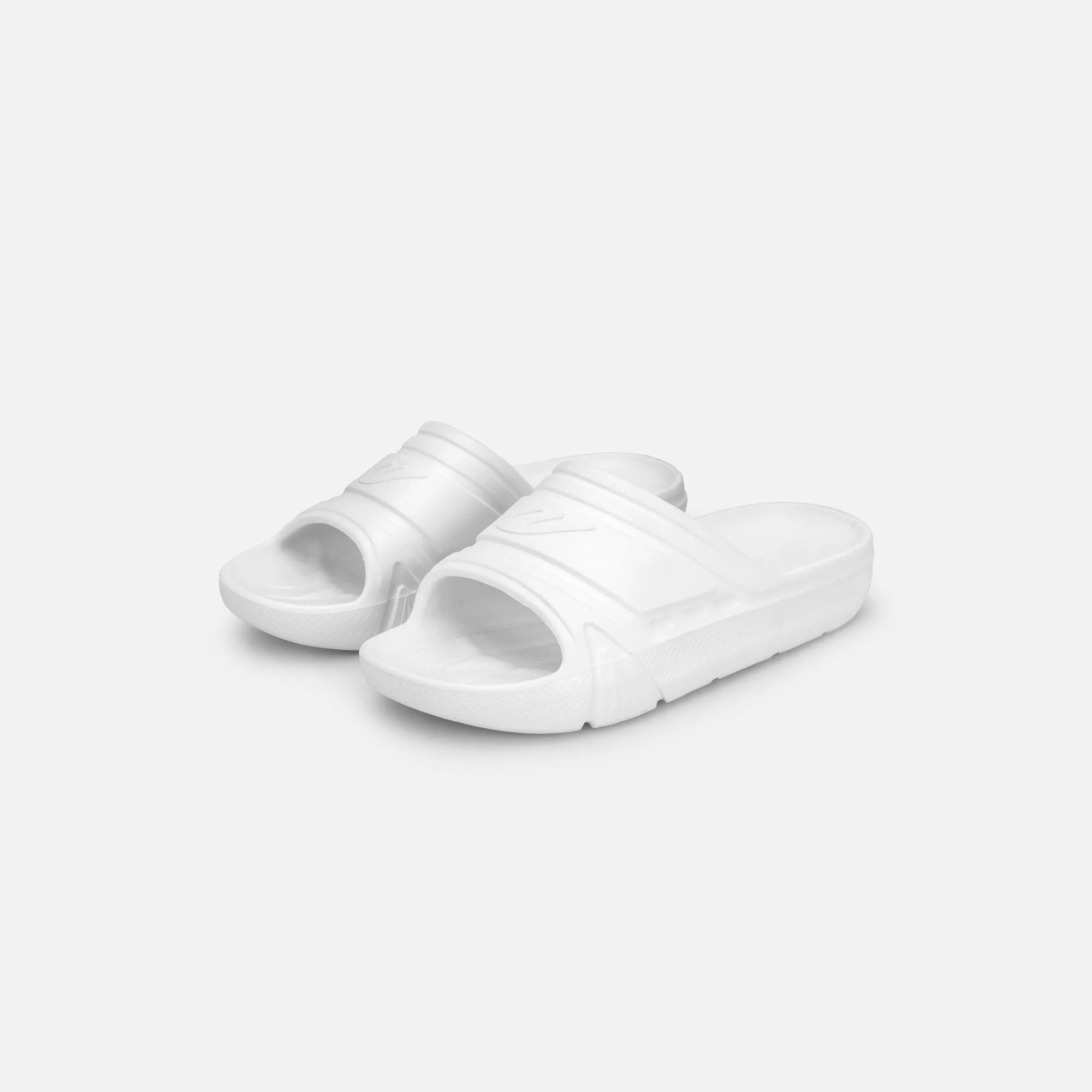 LOUNGE SLIDES BB