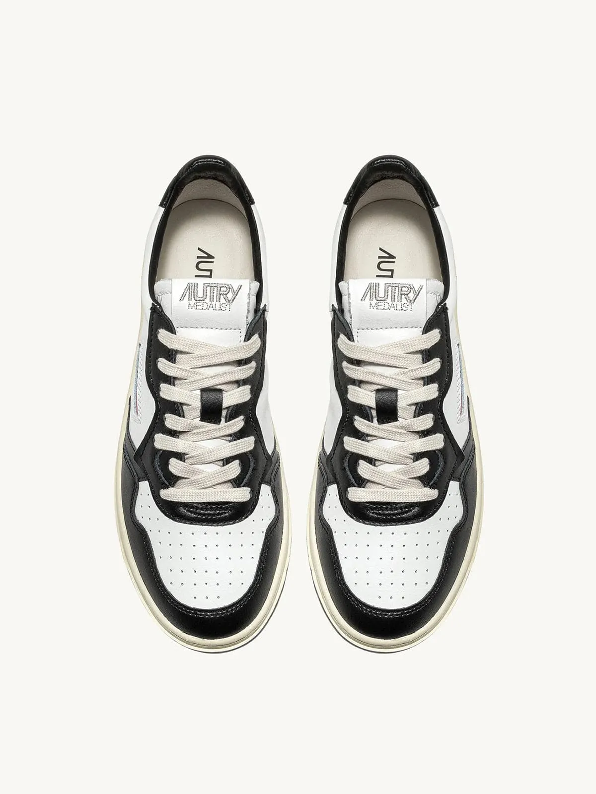 Medalist Low Trainer - Black