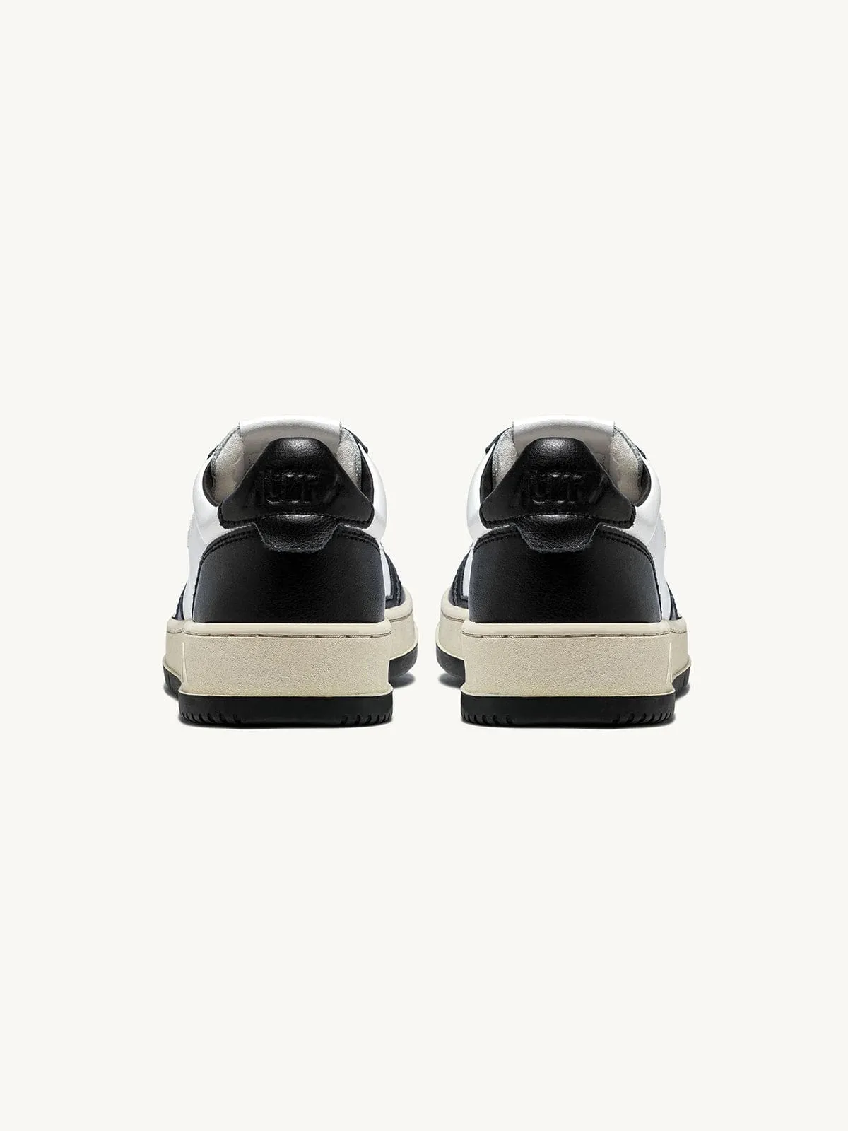 Medalist Low Trainer - Black