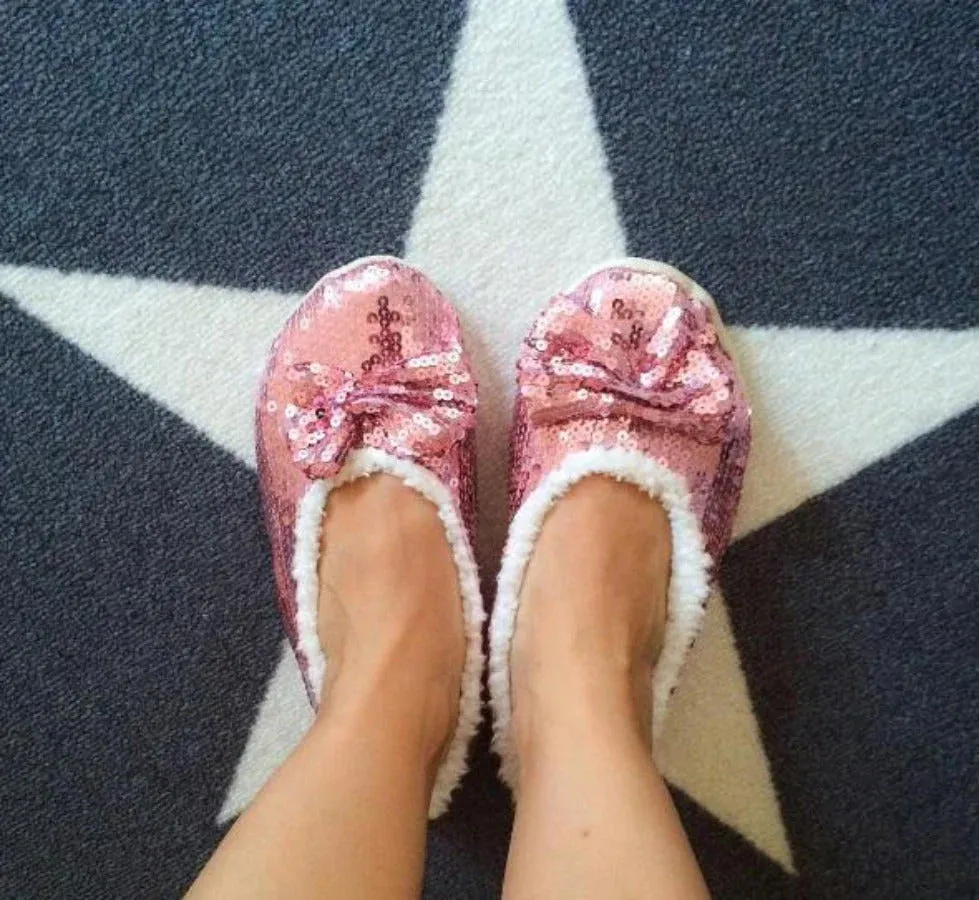 Snoozies Cozy Little Foot Coverings (Sequin Ballet)