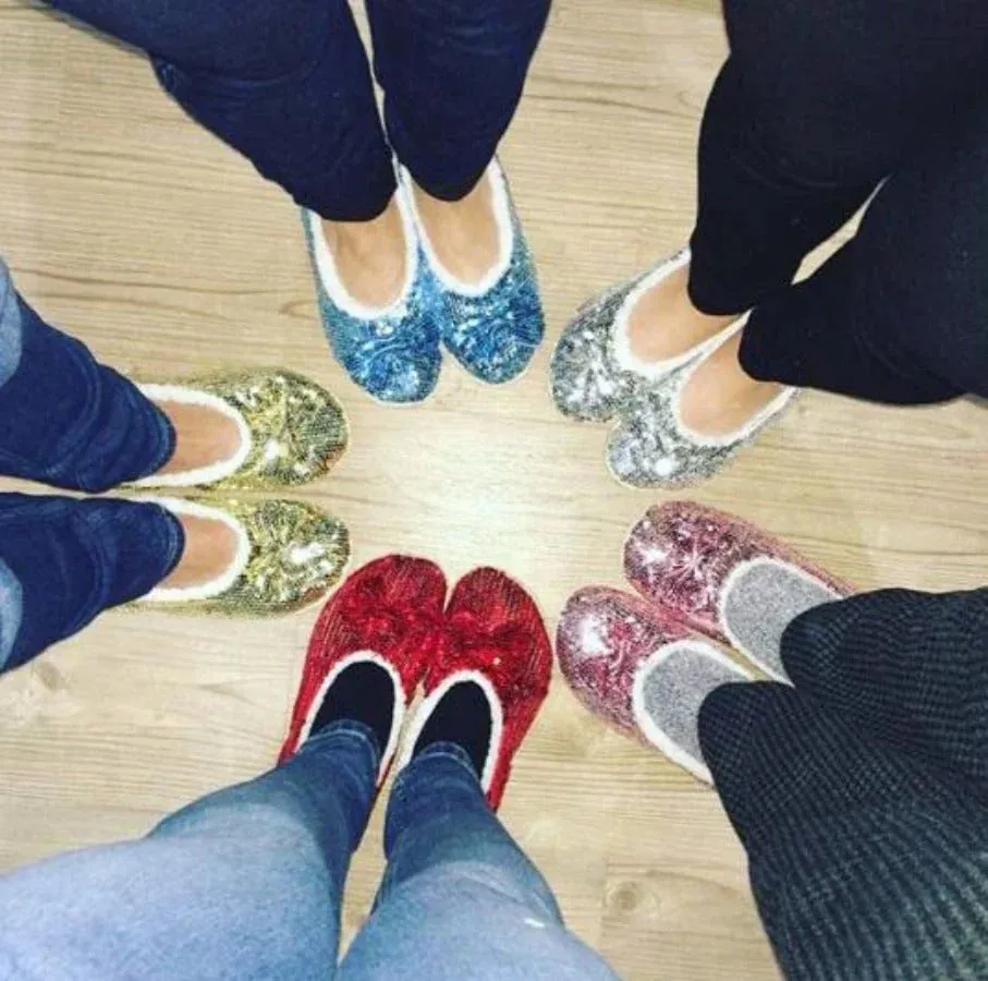 Snoozies Cozy Little Foot Coverings (Sequin Ballet)