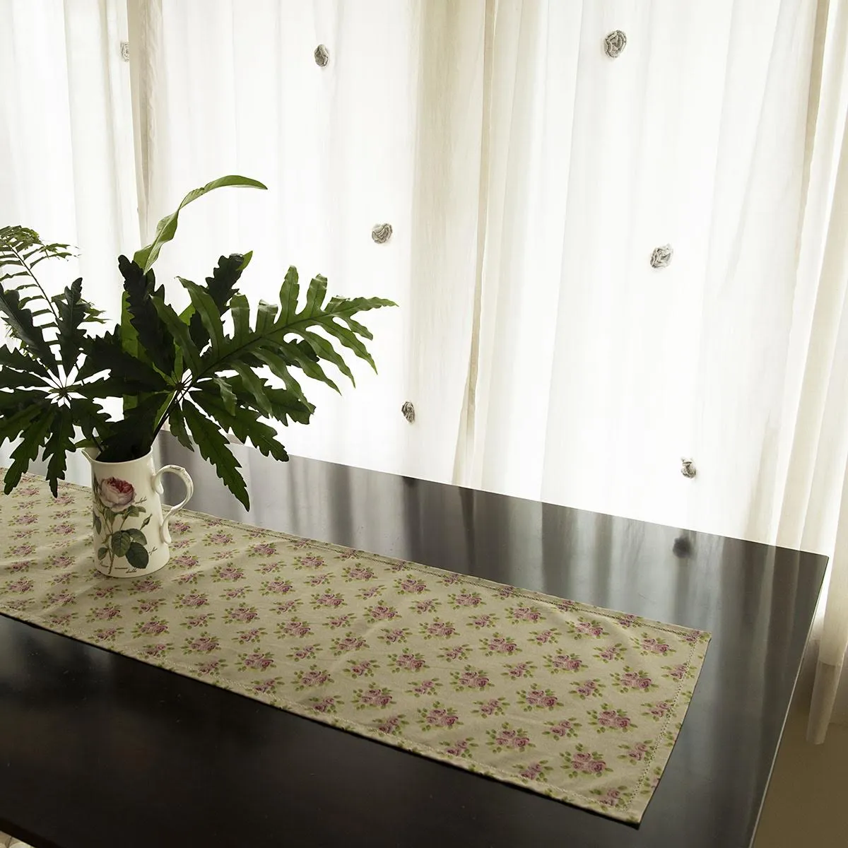 Table Runner - Vintage Rose