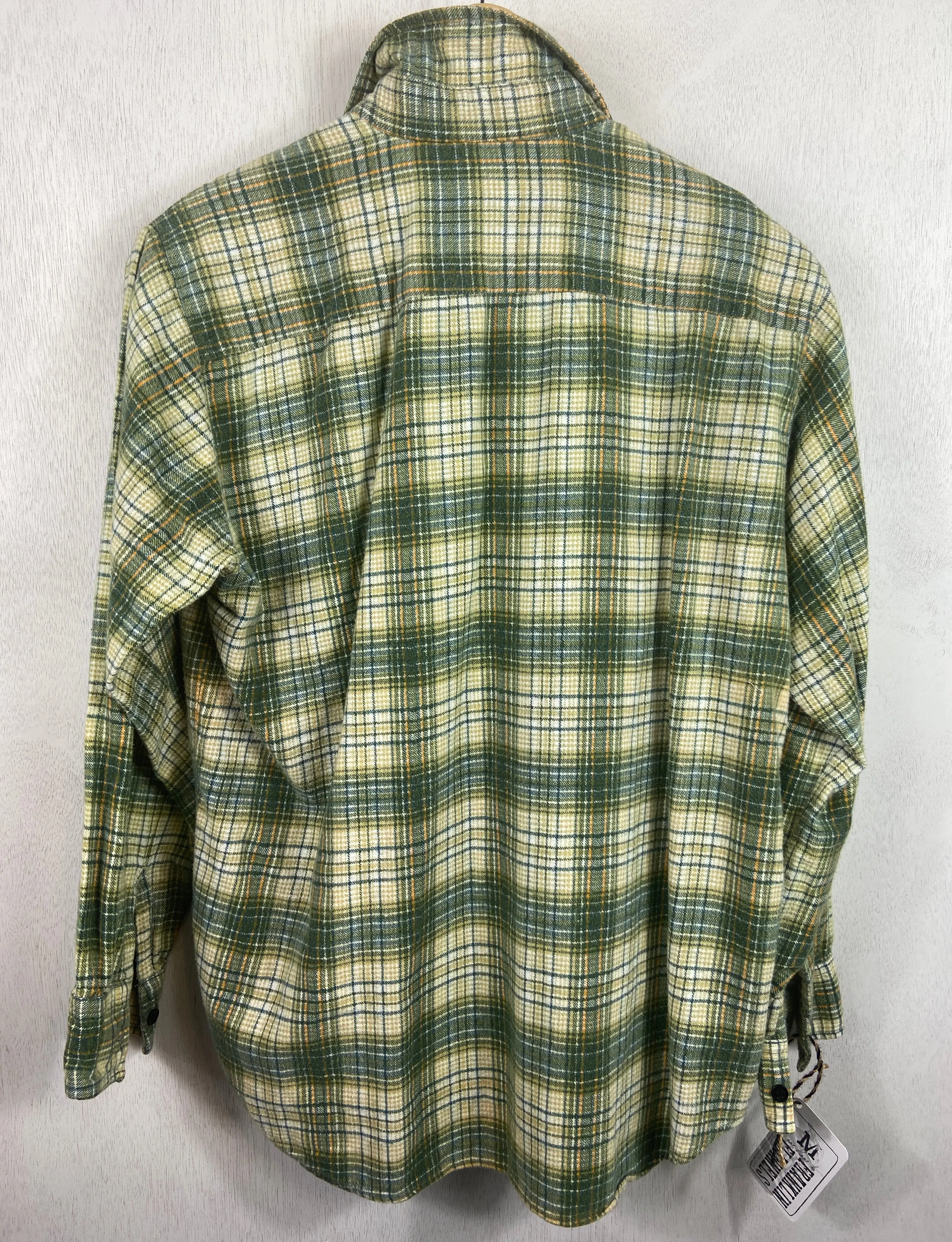 Vintage Retro Green and Yellow Flannel Size Medium